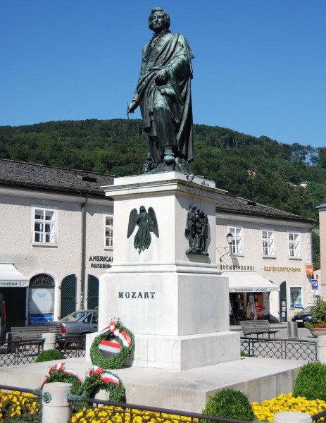 Pomnik mozarta w salzburgu